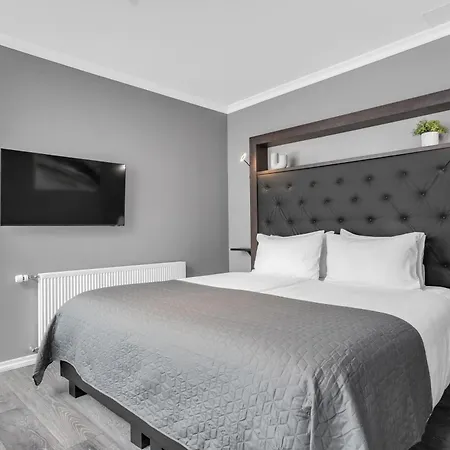 Hotel Aska 3*